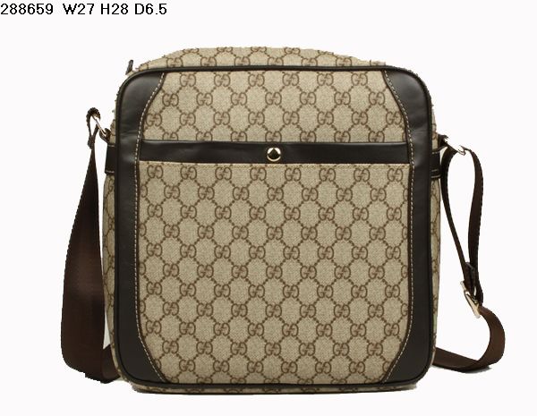 Gucci Messenger Bags − Sale: at $1,150.00+